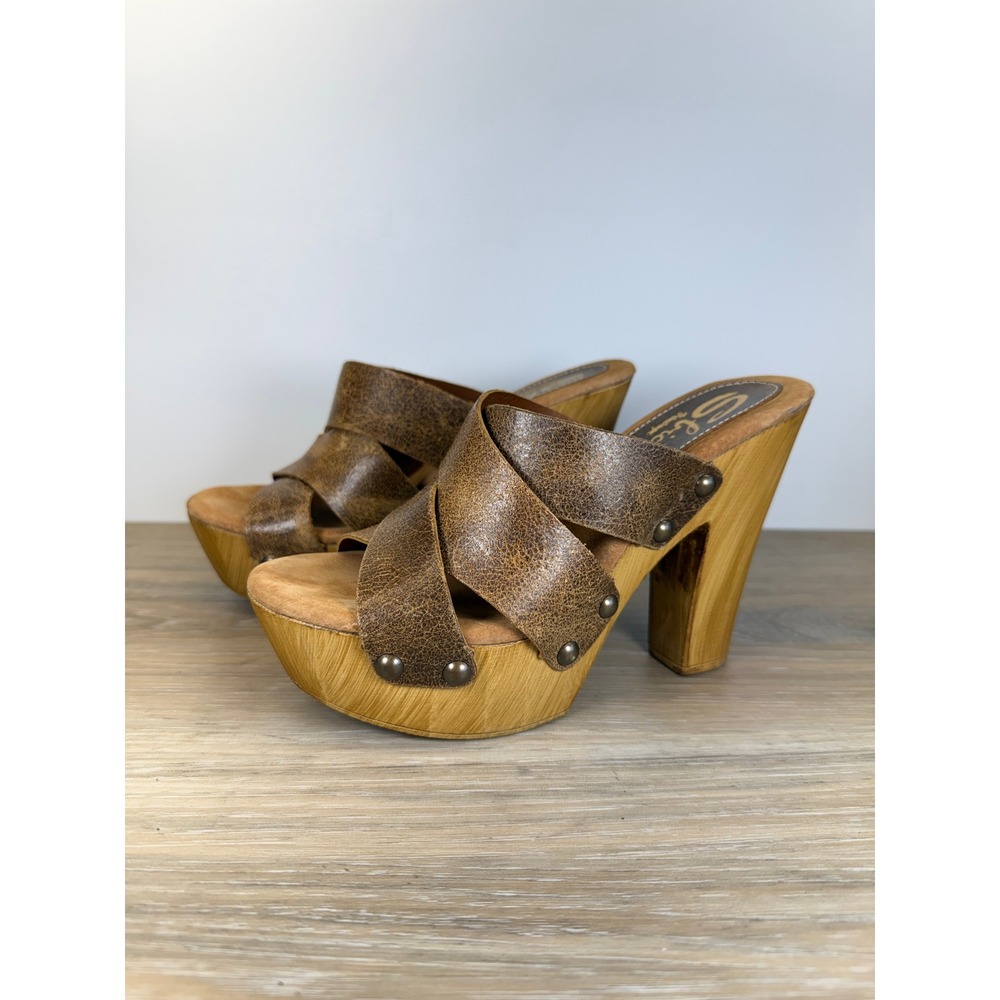 Vintage Sbicca Women's Size 7 Wooden Platform Sandals Studded Strappy Y2K Boho